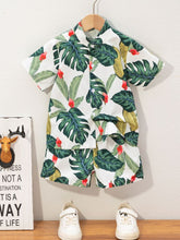 Trending Unisex Green Leaf Contrast Set .